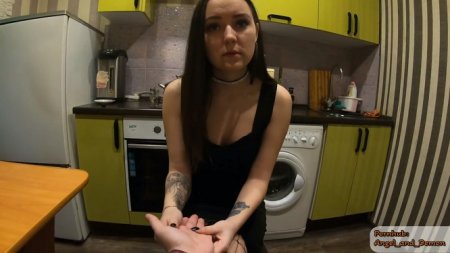 Пришел на прием к ведьме и выебал суку